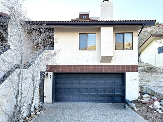 Building Photo - 215 Canyon Terrace Dr
