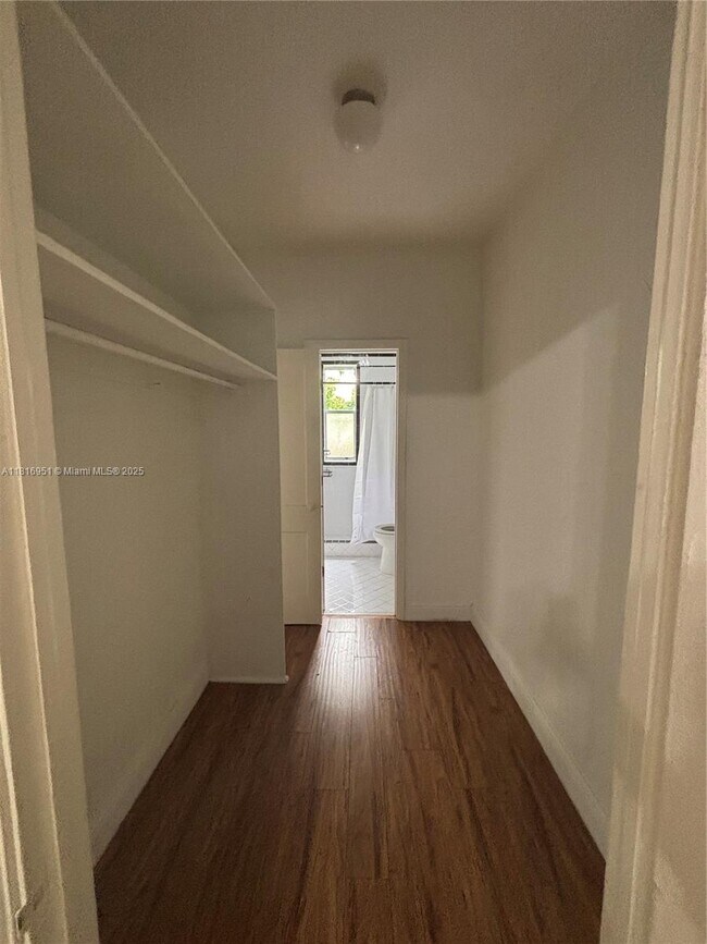 Foto del edificio - 721 15th St
