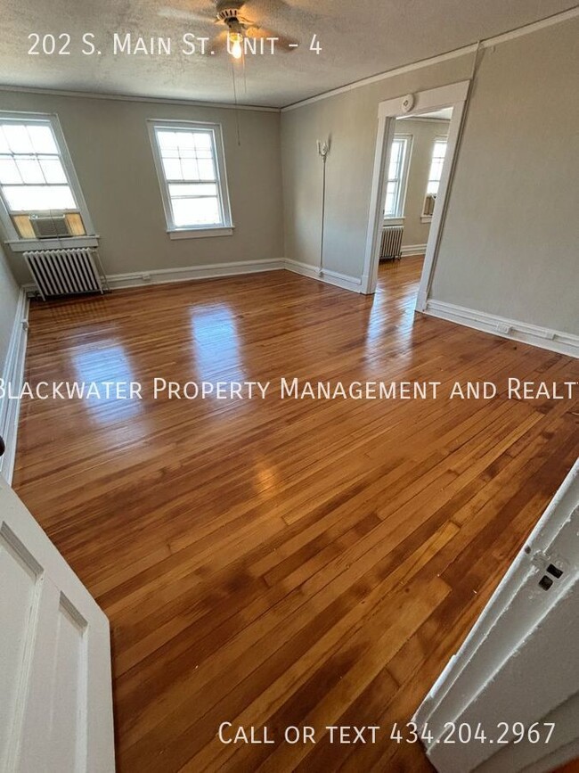 Foto del edificio - 1 Bedroom Apartment in Downtown Amherst!