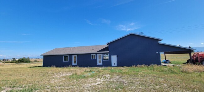 Foto del edificio - Beautiful West Kalispell Home