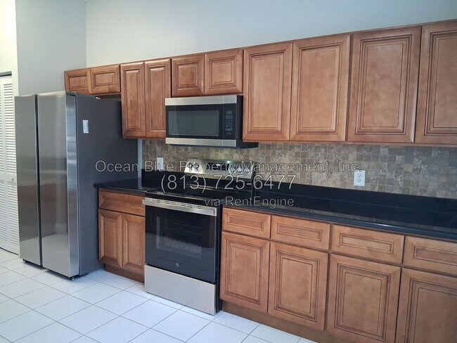 Foto del edificio - 13548 Bellingham Dr
