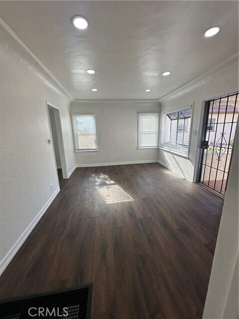 Building Photo - 3748 Myrtle Avenue