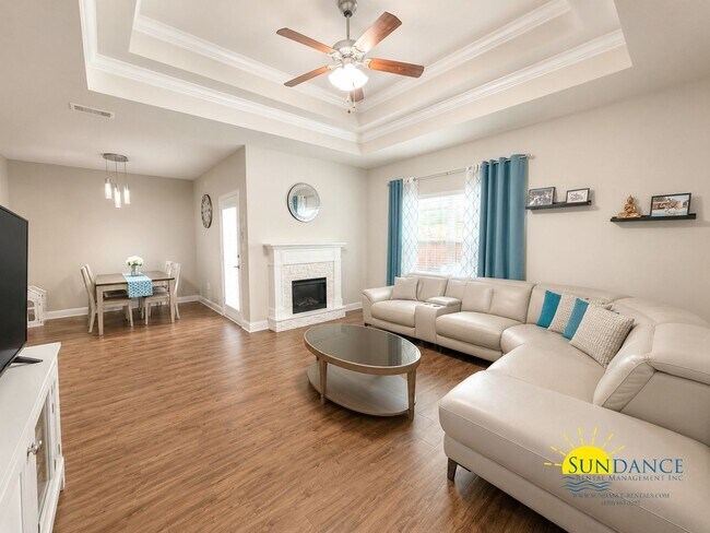 Foto del edificio - Spacious 4BR Home with Private Pool in Redstone Commons Near Top Schools & Community Amenities!