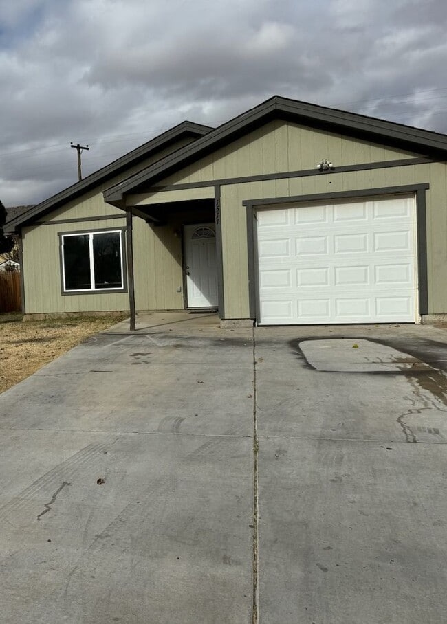 Building Photo - 1511 E Auburn St