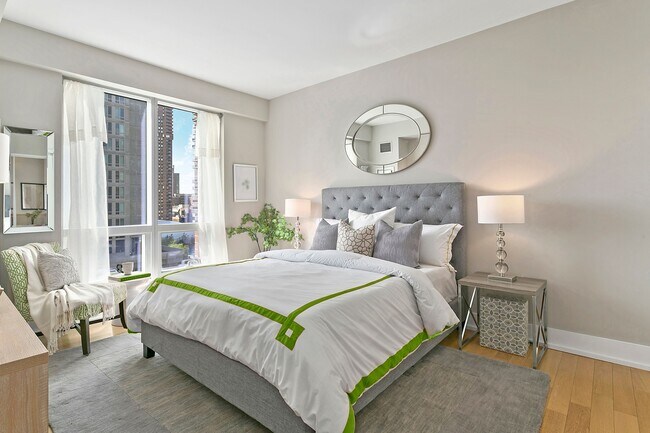 Foto del edificio - 350 W 42nd St