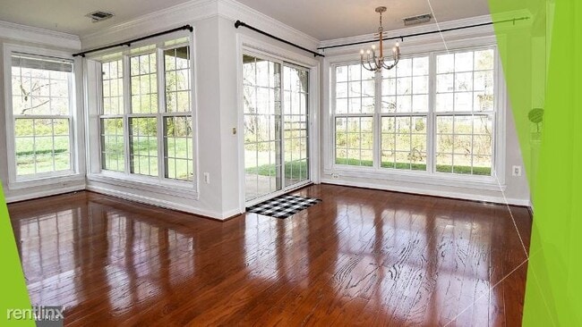 Building Photo - 2 br, 2 bath Condo - 11200 Rienzi PL 101 U...