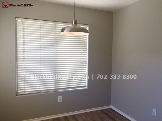 Foto del edificio - 1420 Jamielinn Ln