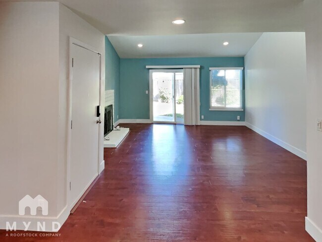 Foto del edificio - 5936 Marshwell Way