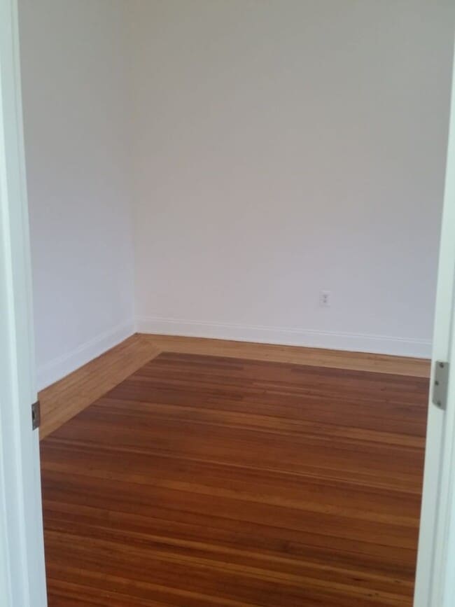Foto del edificio - Saratoga Venture LLC