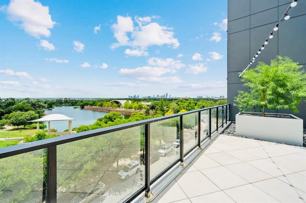 Foto principal - 1701 Simond Ave