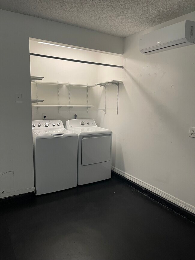 Foto del edificio - 843 SW Thrift Ave