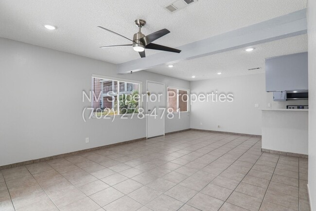 Building Photo - 2274 E Desert Inn Rd