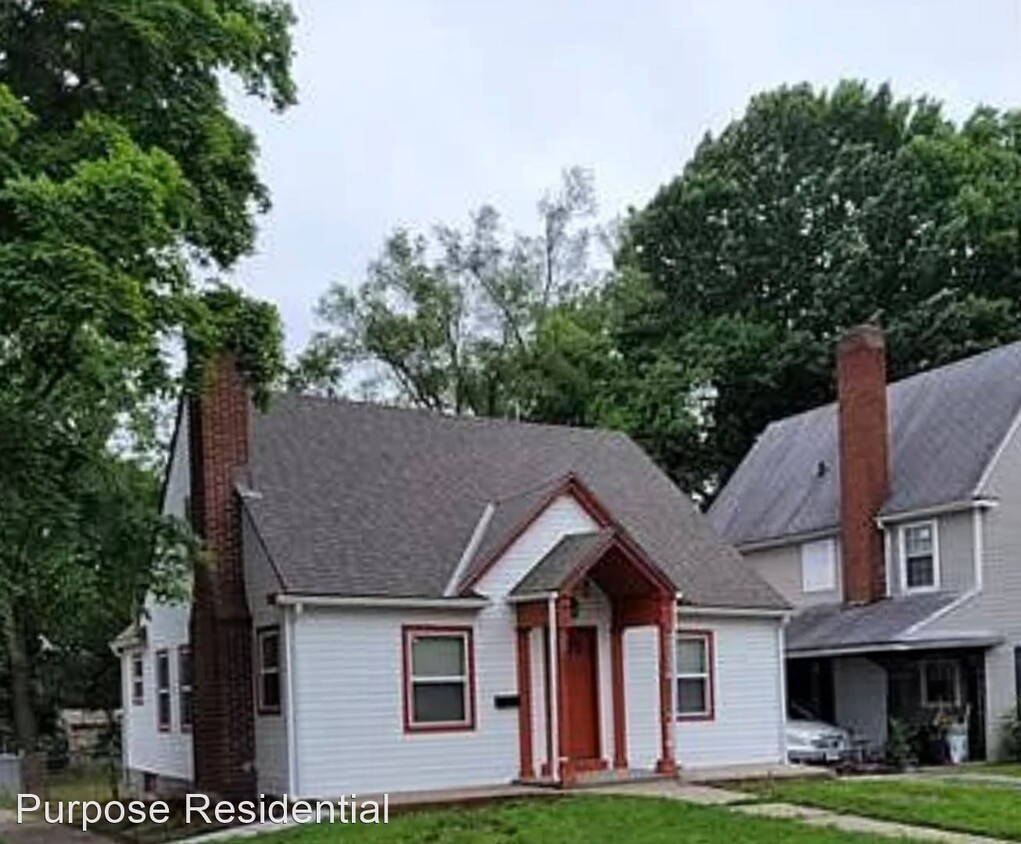 Foto principal - 4 br, 2 bath House - 5801 Woodland Ave