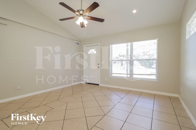 Foto del edificio - 148 N Ridgewood Ave