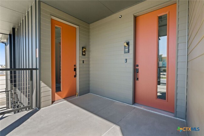 Building Photo - 2165 Gabriels Pl