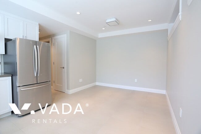 Photo du bâtiment - 1688 E 56th Ave