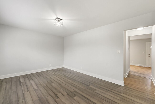 Foto del edificio - 1006 Thornton St