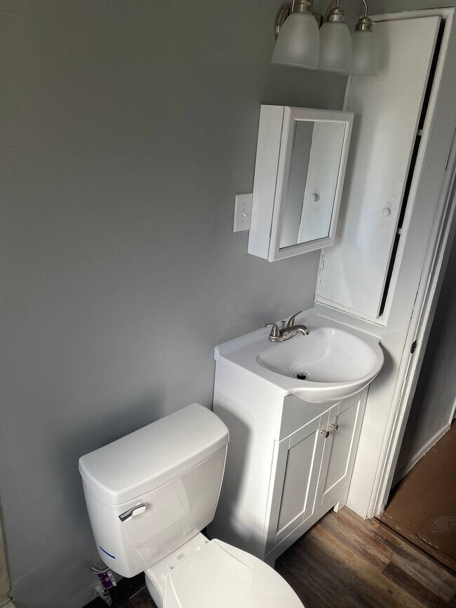 Foto del edificio - 54 Gorman Ln