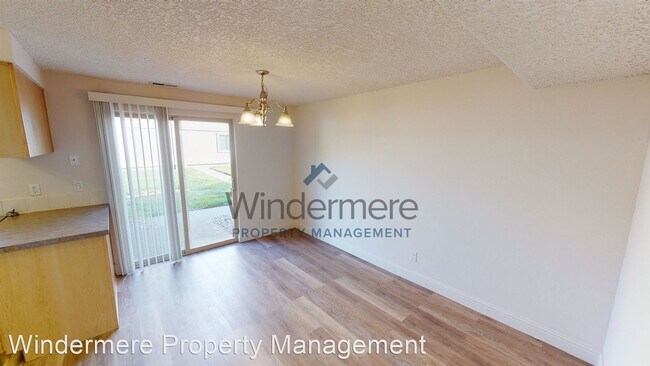 Foto del edificio - 3 br, 1.5 bath House - 1907 Melrose St