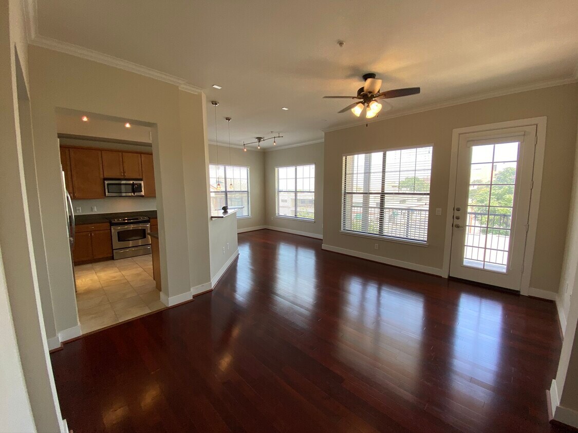 7342 Oak Manor Dr Unit 7309, San Antonio, TX 78229 Condo for Rent in San Antonio, TX