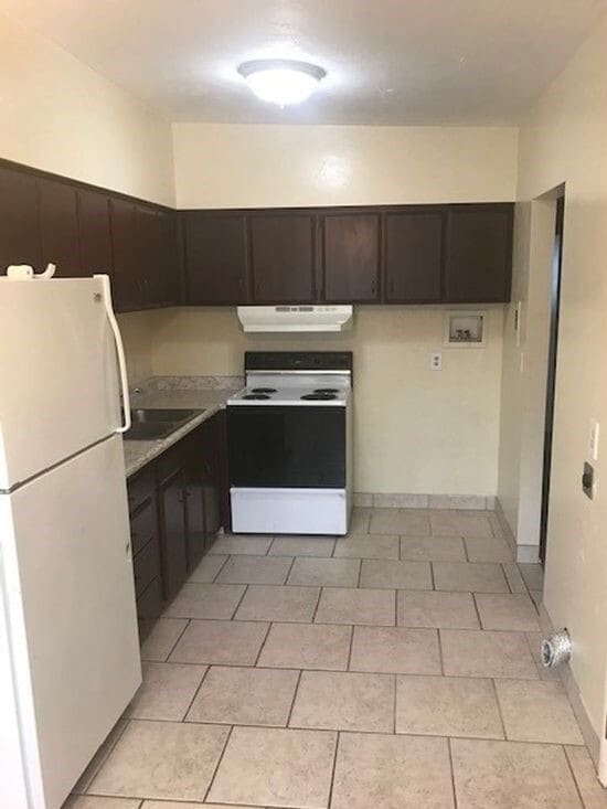 Kitchen - 240 N 1st St