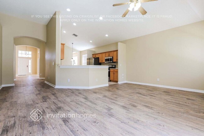 Building Photo - 5111 Clover Mist Dr