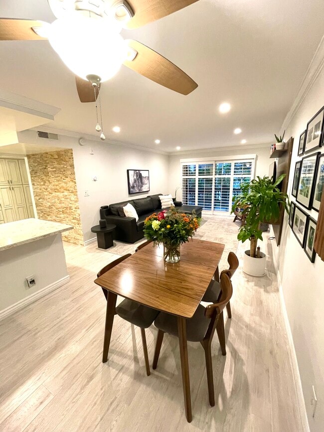 22100 Burbank Blvd Unit 167G, Woodland Hills, CA 91367 Condo for Rent