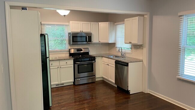 Foto del edificio - 1559 Orlando St SW