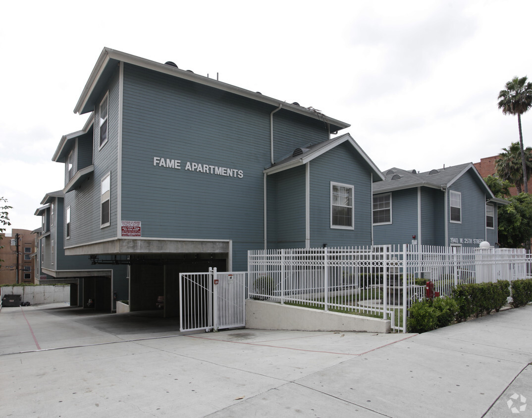 Primary Photo - Fame Apartments