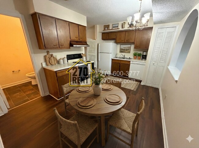 Building Photo - 1036 Ellen Dr