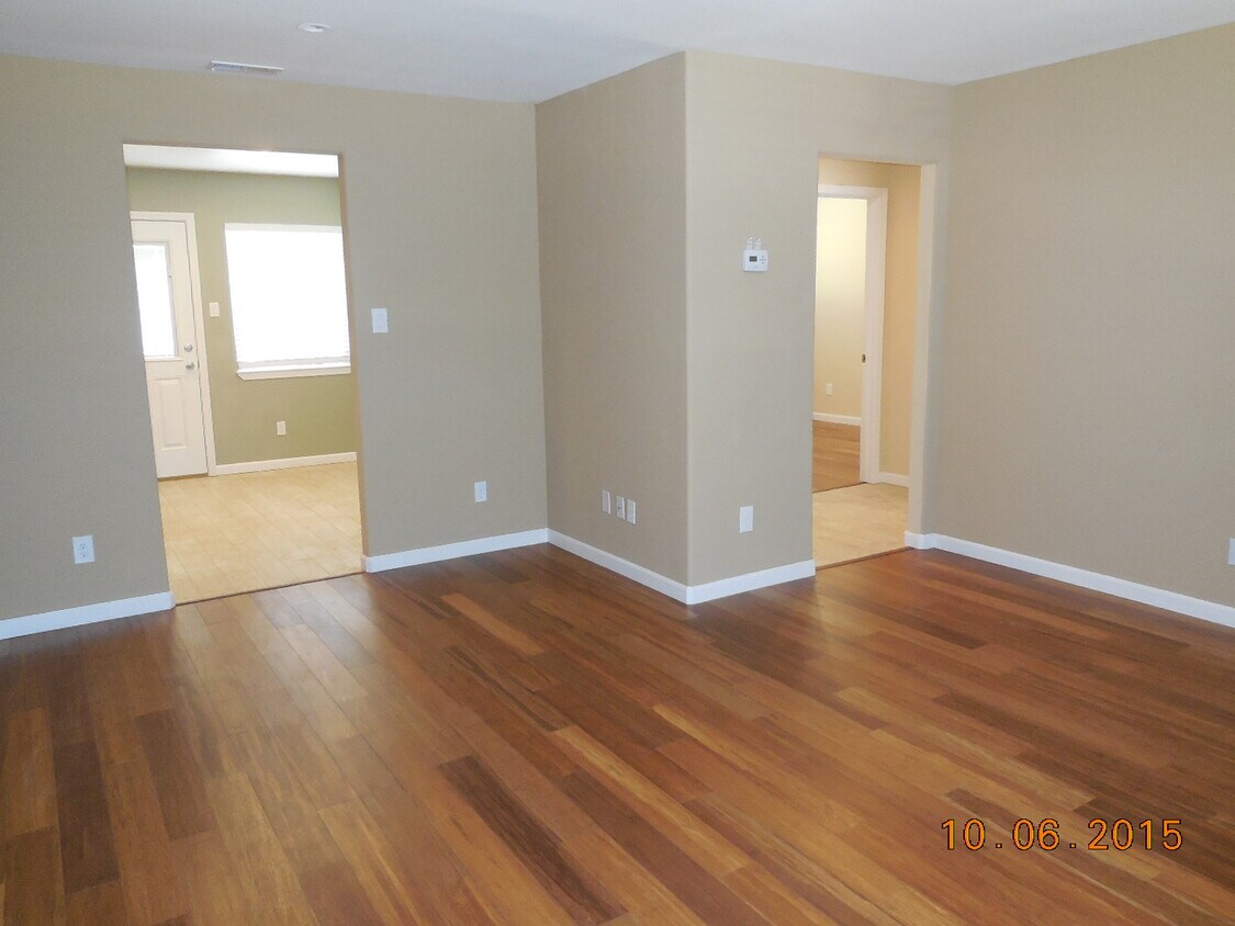 Foto principal - 1430 Carleton Dr