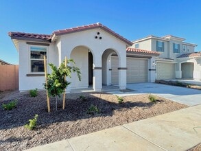 Building Photo - 21133 E Raven Dr