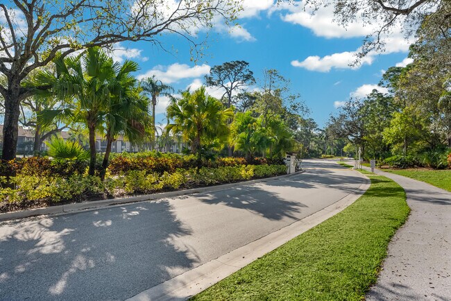 Foto del edificio - 1575 SW Silver Pine Way