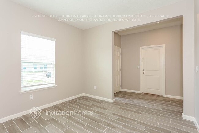 Building Photo - 9914 Lemon Grass Ln