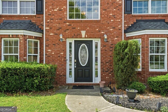 Building Photo - 3951 Oak Field Dr
