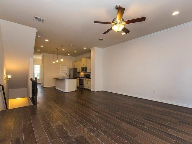 Building Photo - 12205 Terraza Cir