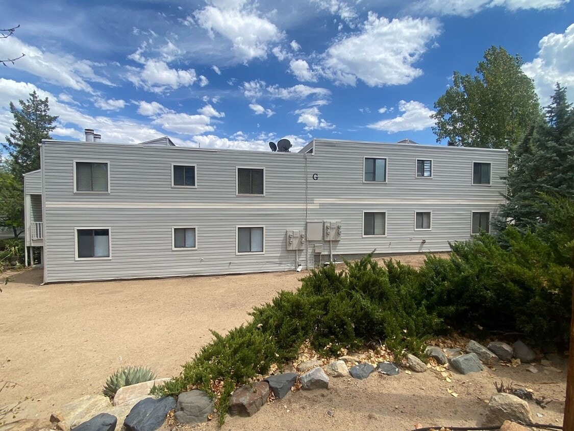 Primary Photo - APPLY NOW- 333 Leroux G, Unit 8
