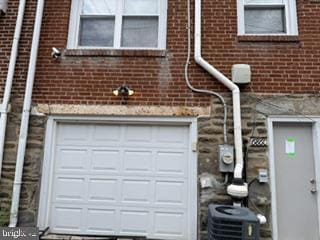 Building Photo - 6860 Radbourne Rd
