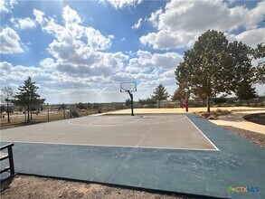 Building Photo - 124 Rollingwood Dr