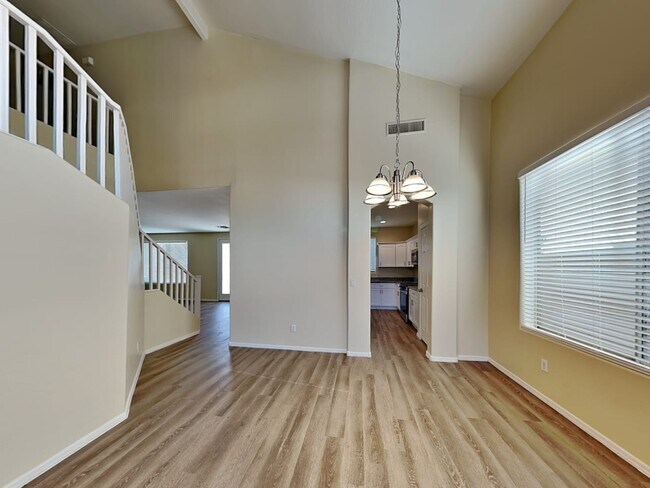 Foto del edificio - 9433 W Riverside Ave