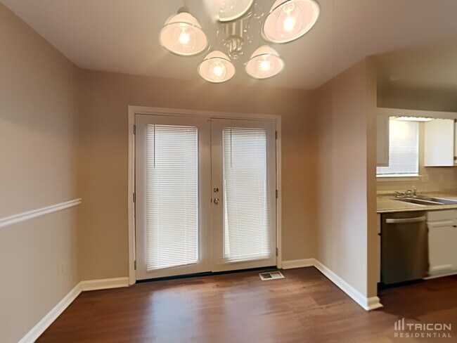 Foto del edificio - 1684 Watercrest Cir