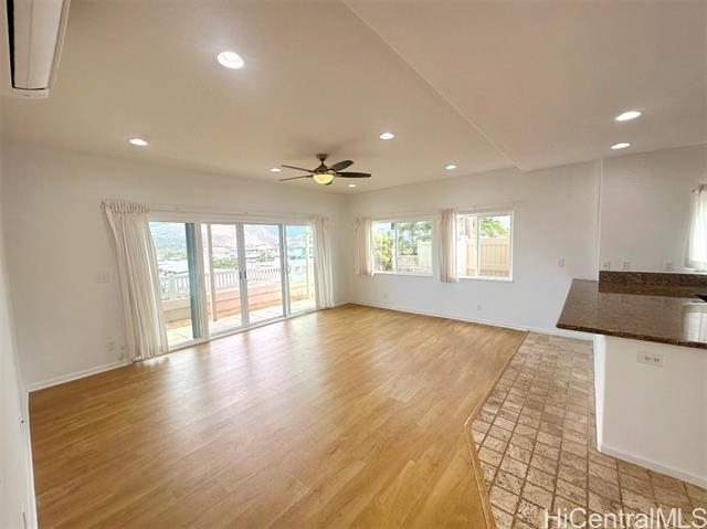 Foto del edificio - 232 Hanakoa Pl