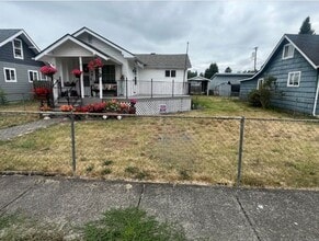 Building Photo - 1217 G St