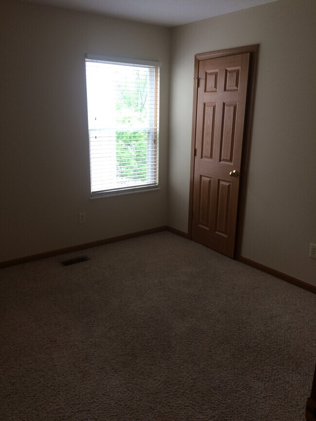 Foto del edificio - 3698 Gibbstone Dr
