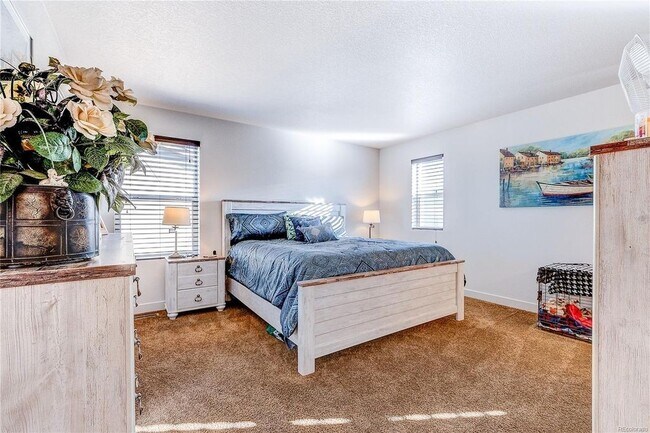Foto del edificio - Immaculate North Park Townhome- Available ...