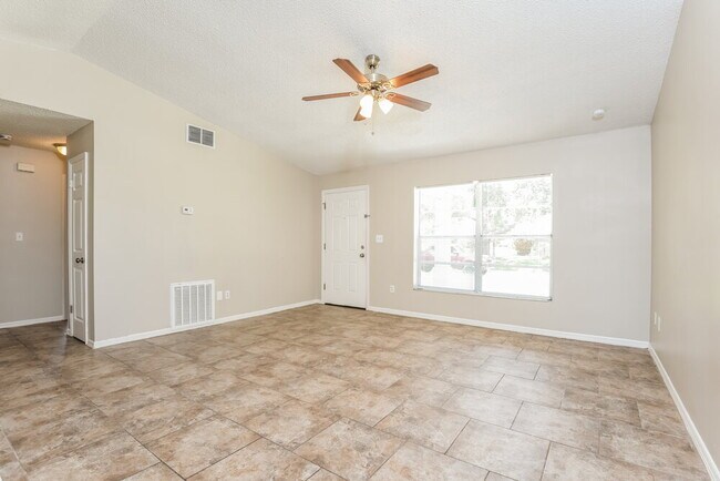 Building Photo - 3625 E Powder Horn Rd