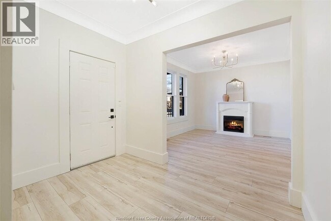 Building Photo - 785 HALL