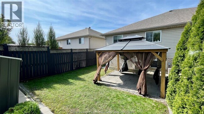 Photo du bâtiment - 11396 Timber Bay Crescent