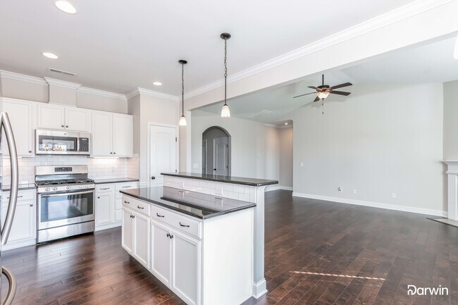 Building Photo - 2004 Perrin Court, Walkertown, NC 27107