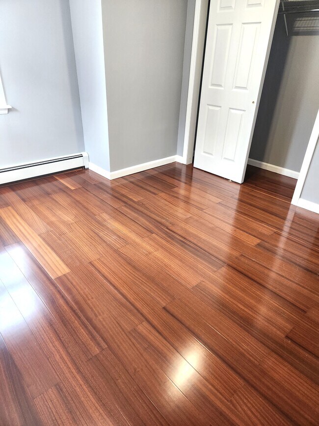 Foto del edificio - 61 Graham Ave